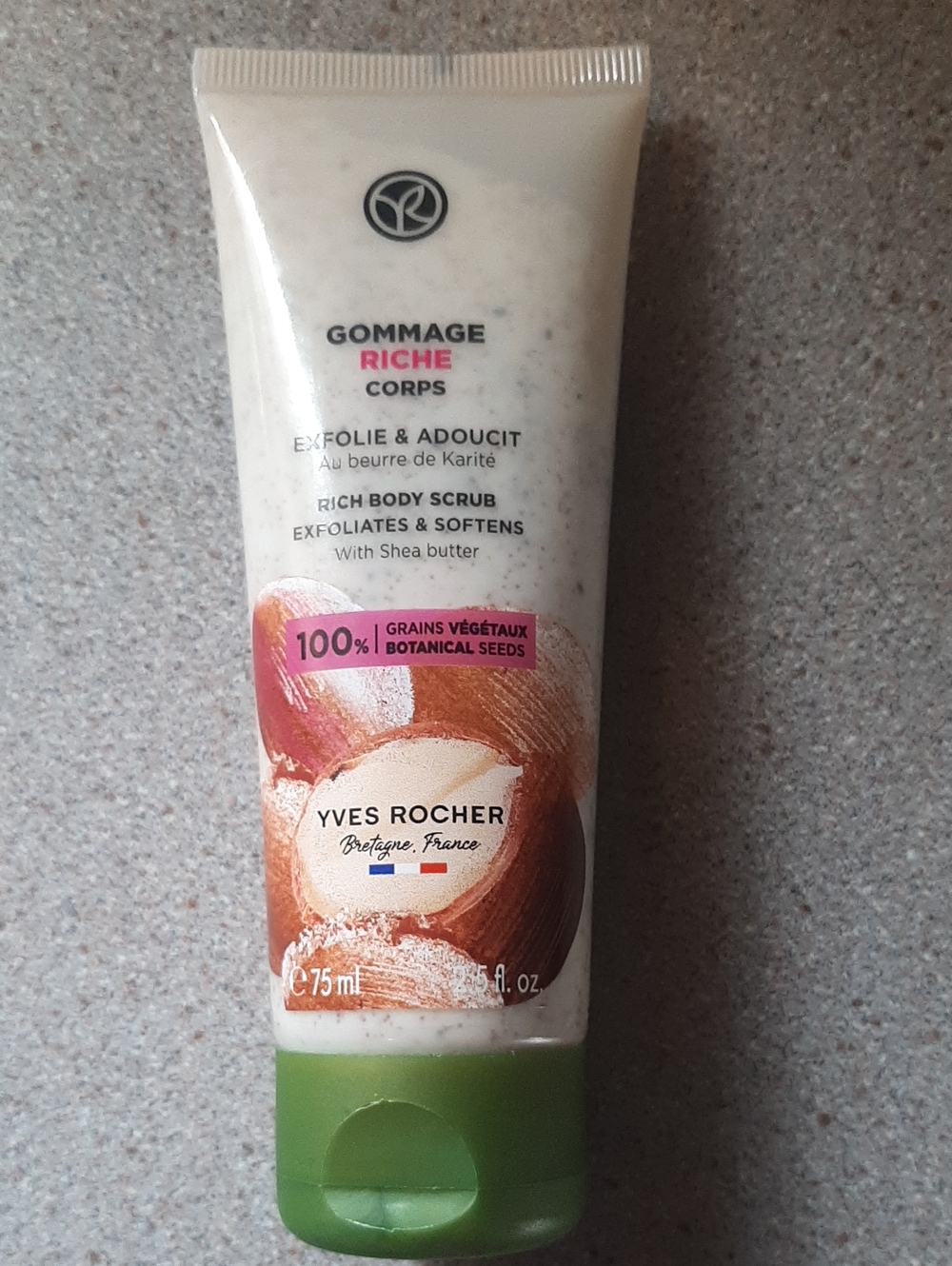 Yves Rocher Rich Body Scrub 100% Botanical Seeds 75g